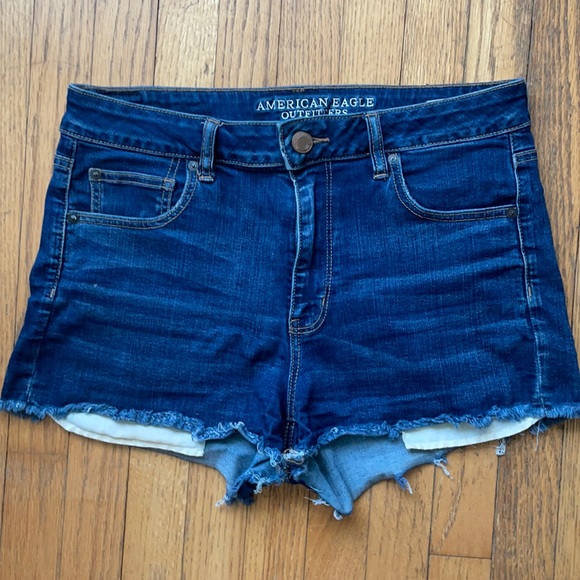 American Eagle Outfitters Pants - American eagle hi rise shortie shorts